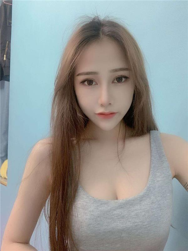 滁州很哇噻的小姐姐